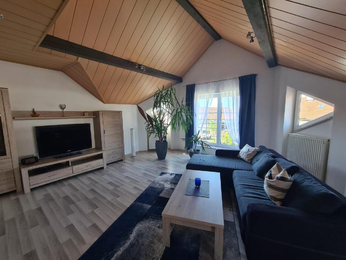 Ferienwohnung Toni Mit Balkon Und Garten Pemfling Eksteriør billede