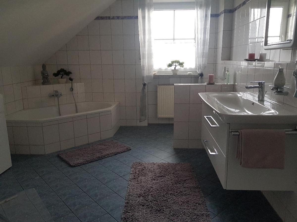 Ferienwohnung Toni Mit Balkon Und Garten Pemfling Eksteriør billede